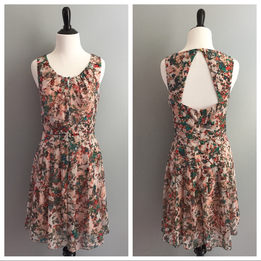 Jessica Simpson floral open back dress